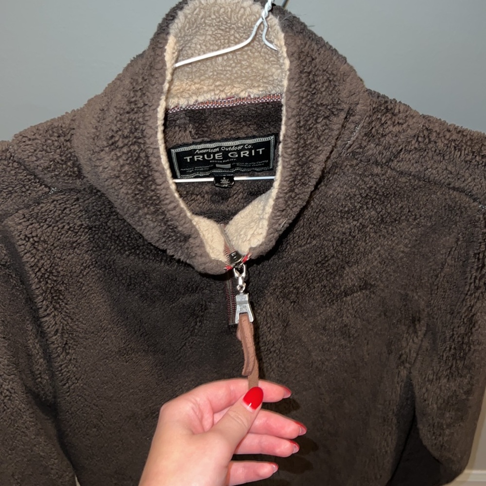True Grit pullover - Picture 3 of 3